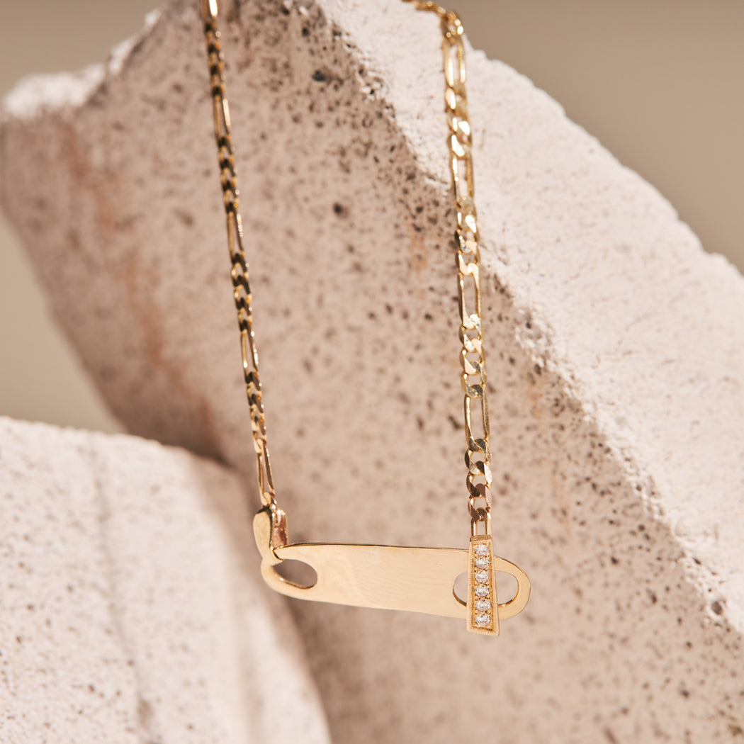 gold bar bracelet, 9k gold