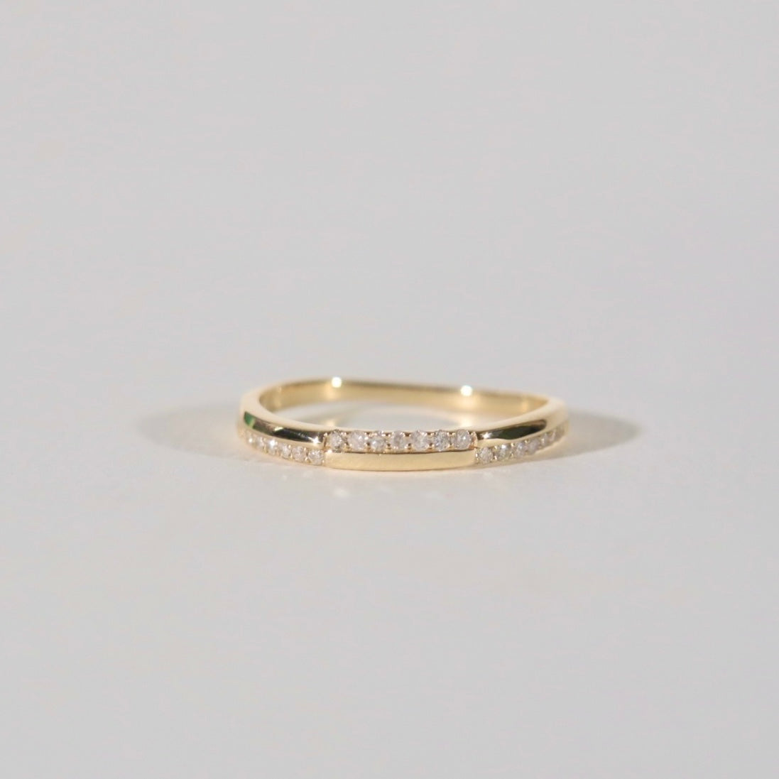In-between Diamonds Ring