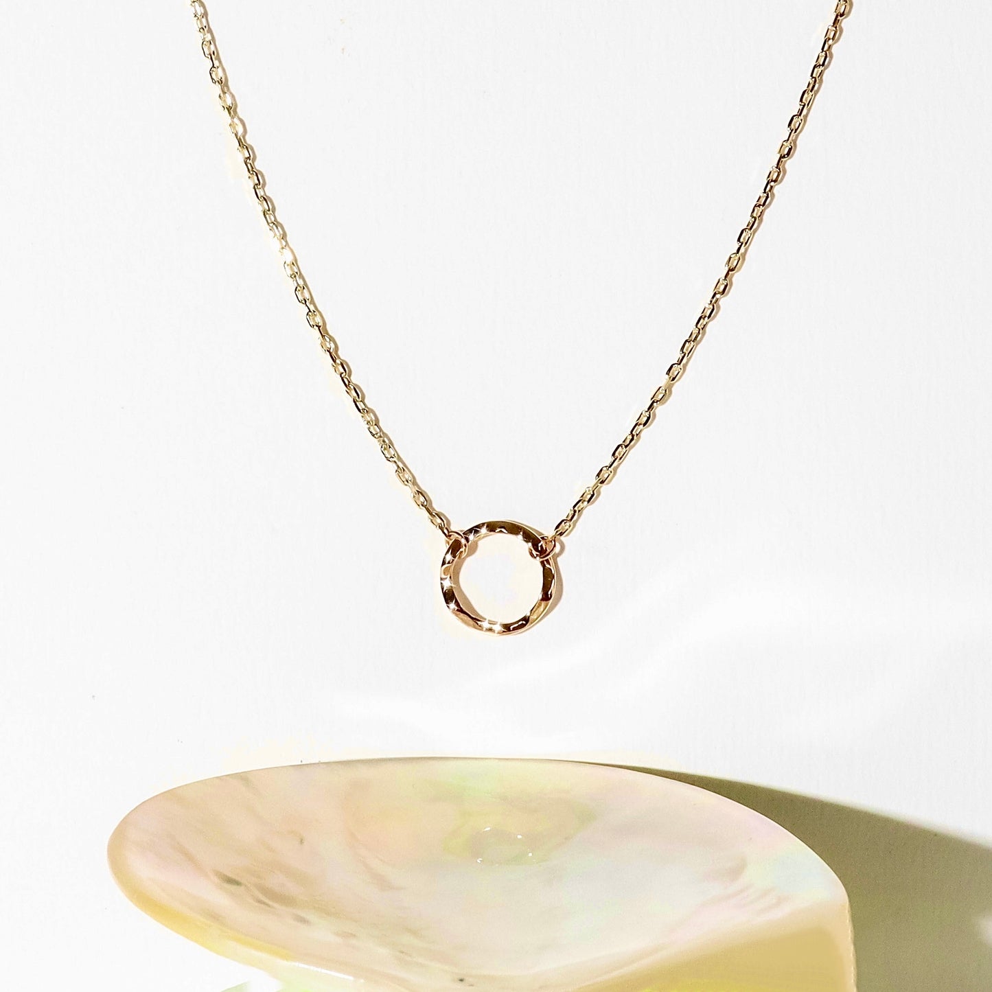 Wavy Circle Pendant Necklace