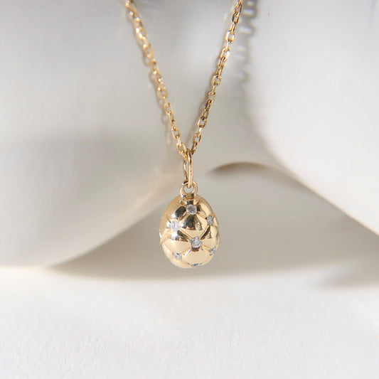 Sparkling Egg Pendant