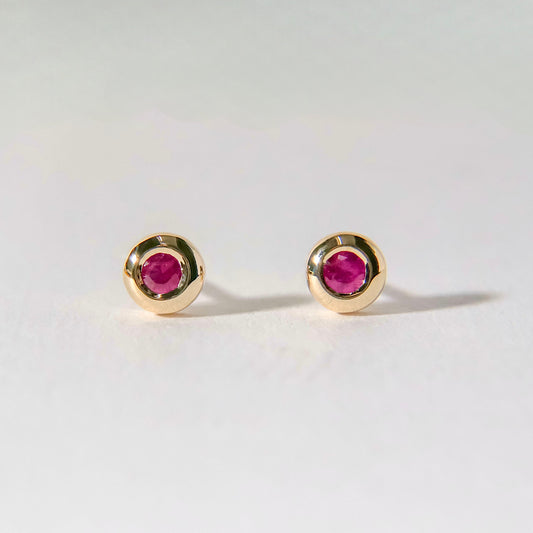 valentine lover romantic donut earring with red stone ruby gemstone bezel set